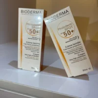 ضد آفتاب بیودرما بی رنگ